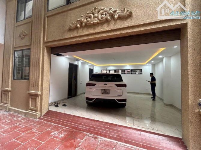 Toà Văn Phòng Xây Mới 7T Nguyễn Chí Thanh Huỳnh Thúc Kháng Đống Đa DT 50M MT 8M Giá 23.5Tỷ - 9