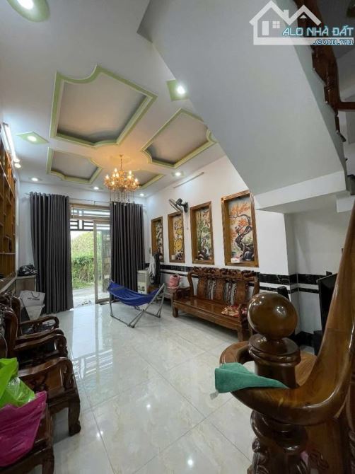 🔥HOT: NHỈNH 8 TỶ – 73M²- 3 TẦNG – NGUYỄN LÂM – TRUNG TÂM BÌNH THẠNH