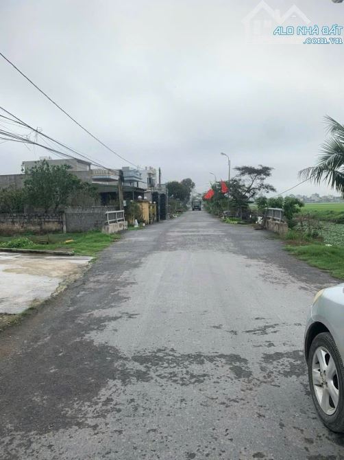 bán nhanh lô đất trục đường Huyện Vũ Hoà , Kiến Xương Tp Thái Bình