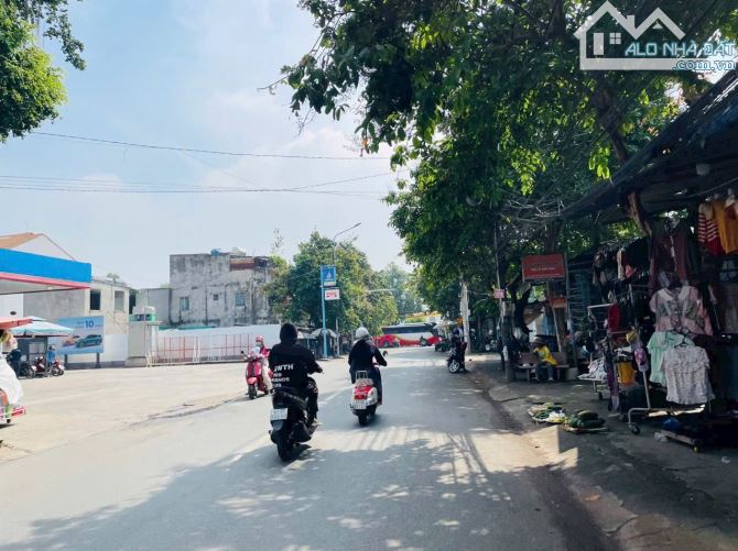 Giá cực tốt..chỉ 5,3 tỷ. Bán nhà 1T3L mặt tiền đường Nguyễn Thị Tồn,P. Bửu Hoà.dt sàn 236m