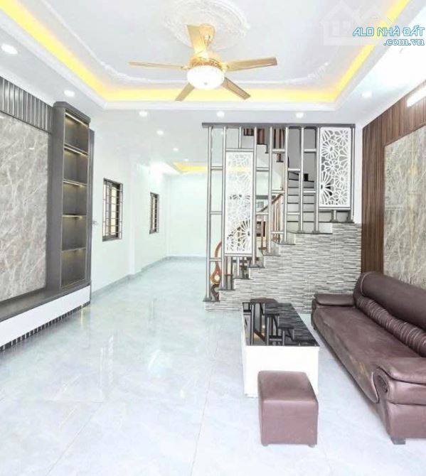 BÁN NHÀ TÂY MỖ_SÁT VINCOM_ĐƠN LẬP, Ô TÔ LÙI CỬA_NGÕ THÔNG_42M2X4T, NHIỀU NGỦ, NGAY GẦN BÃI