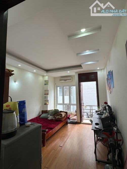 Bán nhà Lê Văn Hiến, Bắc Từ Liêm, 41m2, 6 tầng, mặt tiền 4.3m, giá 9.5 tỷ