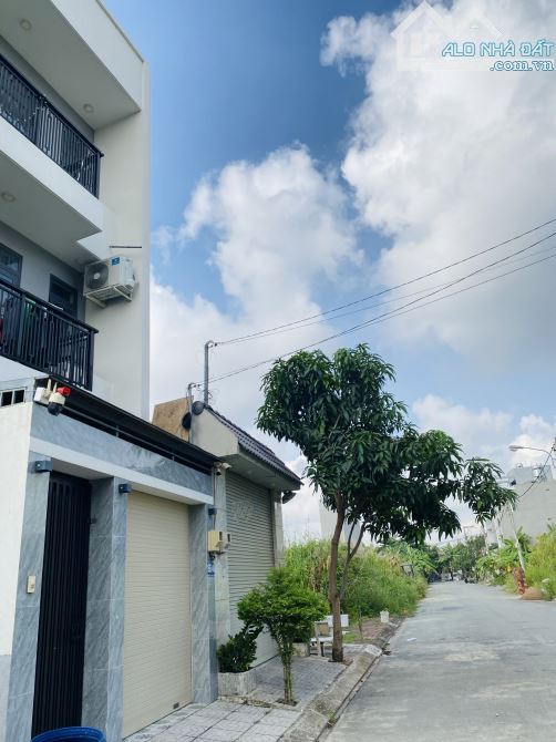 Đất nền Phú Hữu giá rẻ – Đường Gò Cát 8m có vỉa hè – Gần cao tốc Long Thành, chỉ 3.05 tỷ