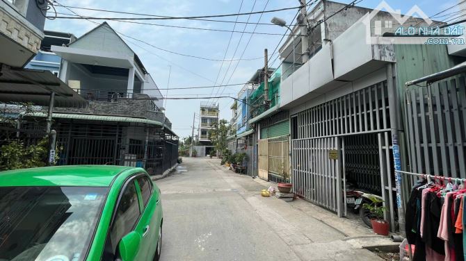 BÁN NHÀ GẦN CHỢ CẦU XÁNG, BÌNH CHÁNH – HẺM Ô TÔ – SỔ HỒNG RIÊNG – GIÁ 2TỶ750