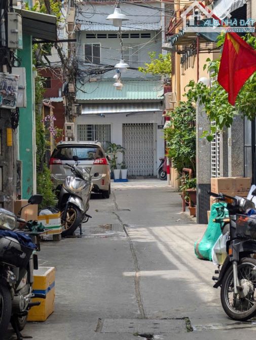 Nhà gần CV Đàm Sen, 4 tầng, 4 x15. giá 6.5ty