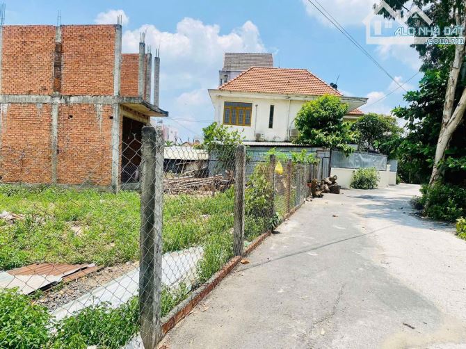 Thủ Đức bán lô đất diện tích 450m2 ngang 23m gần KDT Vạn Phúc giá 16.9ty