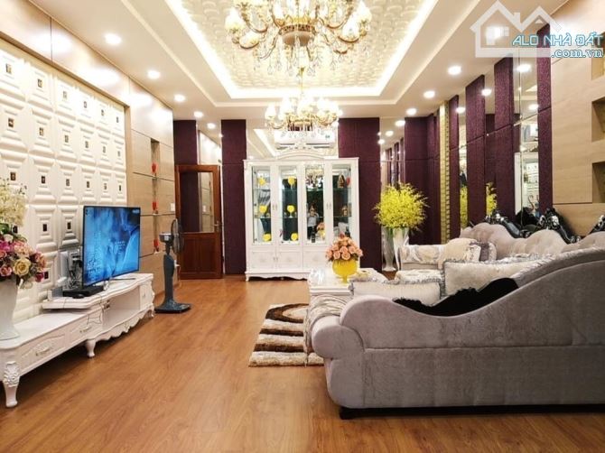 Cần bán căn biệt thự trung tâm hải châu đà nẵng