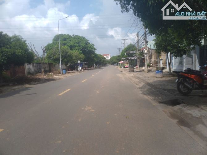 Bán 1200m2 đất 3 mặt tiền quốc lộ 51, Phước Tân, Biên Hòa, Đồng Nai, 23 tỷ