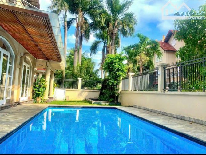 Bán Gấp Nhà Hxh Nam Kỳ Khởi Nghĩa Quận 3  - Dt : 23 x 23_3 tầng_Giá:95 tỷ tl