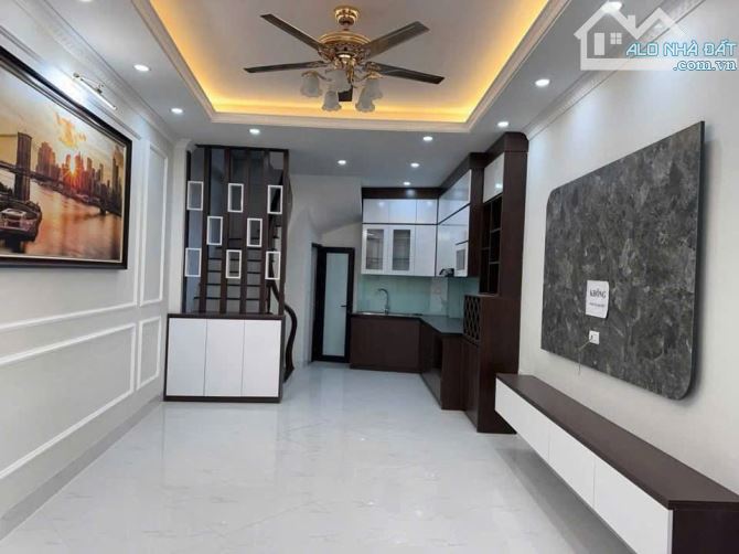 BÁN NHÀ FULL NỘI THẤT TẠI PHỐ VĂN HỘI - ĐỨC THẮNG - 43M2, 6 TẦNG, MT 3,4M - GIÁ 6,9 TỶ