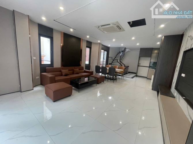 🏡 B.án N.hà SIÊU PHẨM VIỆT HƯNG – 66m2-6T NHỈNH 13,5 TỶ-LÔ GÓC – THANG MÁY – Ô TÔ VÀO NHÀ