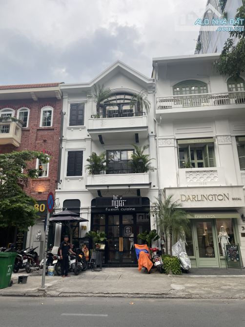 Bán Nhà Mặt Tiền, Nguyễn Trãi, P.Nguyễn Cư Trinh, Quận 1, Diện tích 184m2 Giá 100 Tỷ
