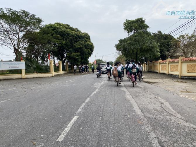 CHỈ 3TỶ 35 67M2 ĐẤT ĐẸP ĐẤU GIÁ CHI ĐÔNG, LỆ CHI MT 5.5M, ĐƯỜNG 5M THÔNG