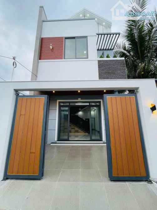 NHÀ MỚI ẤP 4 TRUNG AN MỸ THO GẦN QL1A TRUNG LƯƠNG