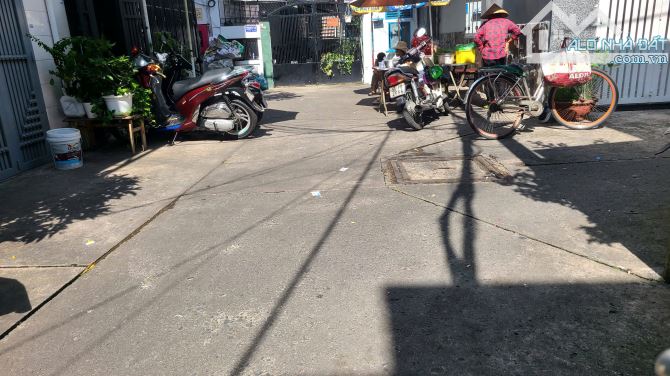 Nhà đẹp Bùi Thị Xuân, gần Lê Văn Sỹ – 1 trệt 3 lầu ST – Giá chỉ 6.8 tỷ