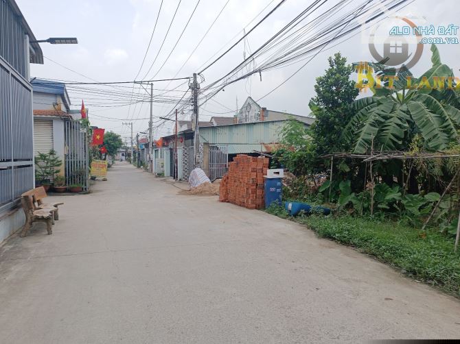 Bán đất trục kinh doanh tại Phước Tân, 212m2 chỉ 1,95 tỷ