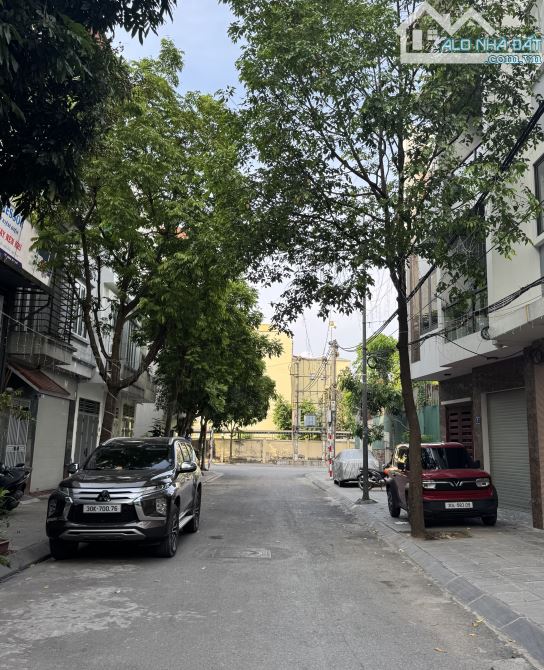 NHỈNH 8 TỶ SIÊU PHẨM NHÀ MỚI TINH 7 TẦNG THANG MÁY Ô TÔ VÀO NHÀ ĐẶNG VŨ HỶ LONG BIÊN - 5