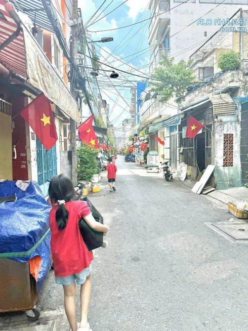 BÁN NHÀ 3 TẦNG BTCT – HẺM XE HƠI KHUÔNG VIỆT – FULL NỘI THẤT – 36M2-CHỈ 6 TỶ