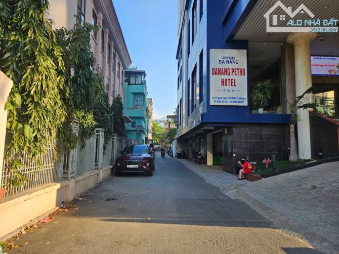 BÁN NHÀ KIỆT QUANG TRUNG 3 TẦNG VÀO Ở NGAY TRUNG TÂM HẢI CHÂU ĐÀ NẴNG CHỈ 6 TỶ2