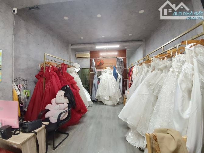 Bán nhà mặt tiền Nguyễn Ái Quốc, Hố Nai giá chỉ 10 tỷ
