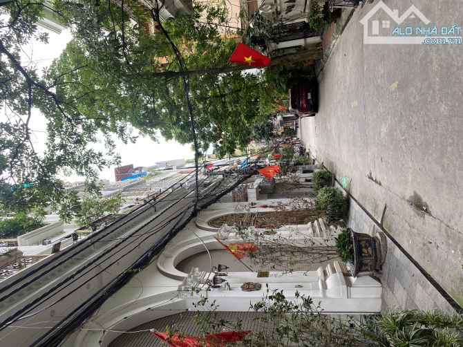 BÁN NHÀ BIỆT THỰ KHU VÍP NHẤT QUẬN HOÀNG MAI- 90M 5 TẦNG GIÁ CHỈ 25.6 TỶ