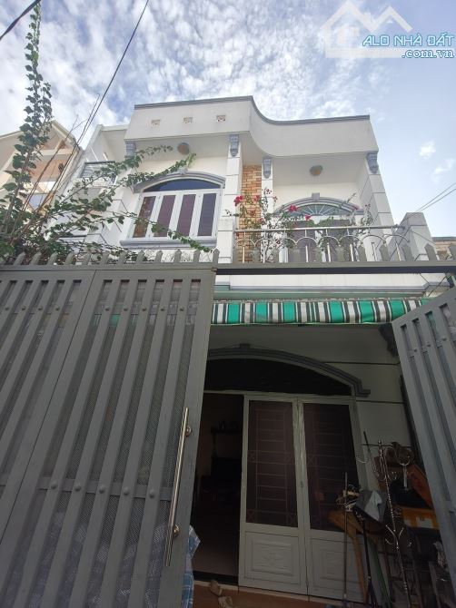 Nhà 2 Tầng 100m2 sát mặt tiền Dương Đình Hội Phước Long B Thủ Đức 7ty8