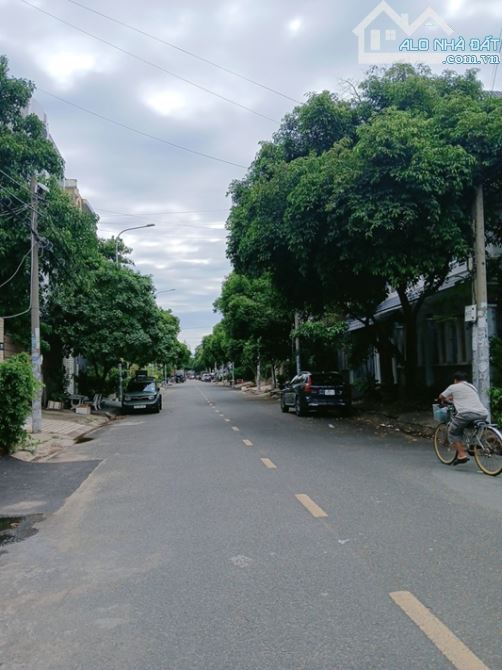 MẶT TIỀN KINH DOANH, ĐƯỜNG SÔ 22, F11, Q6, 6 TẦNG, 104.M2, 15.3 TỶ.