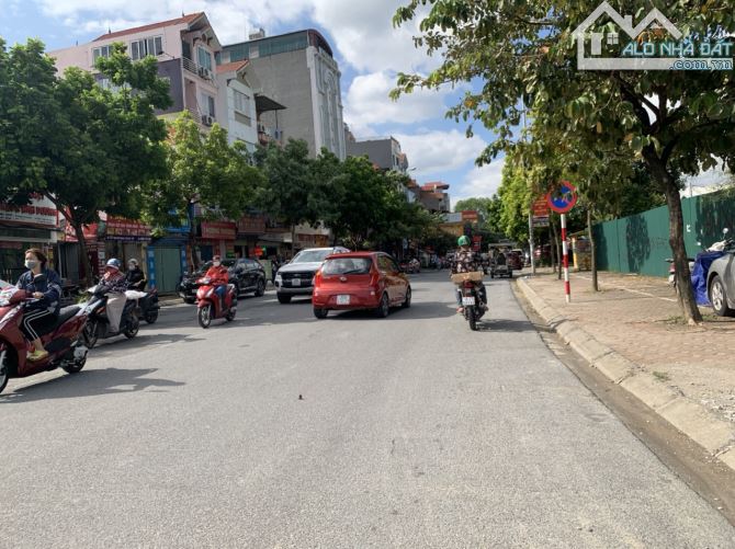 Cực phẩm mặt phố Nguyễn Khiêm Ích gần ngay quận ủy Gia Lâm, gần hồ điều hòa