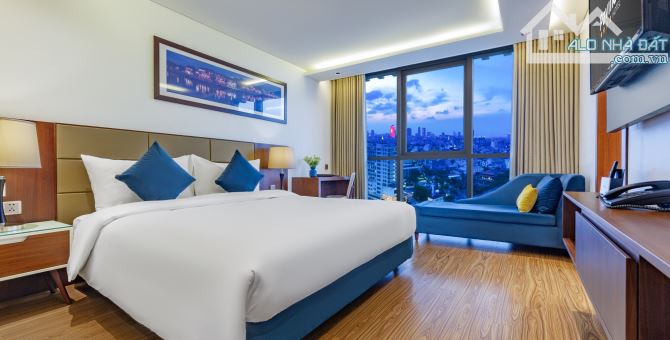 Bán khách sạn 4 sao chuẩn, 100 phòng biển Mỹ Khuê.