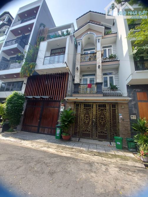 Hẻm nhựa 9m có lề đường Cống Lở, 5,2x16m, nhà 4 tầng chỉ 9,1 tỷ