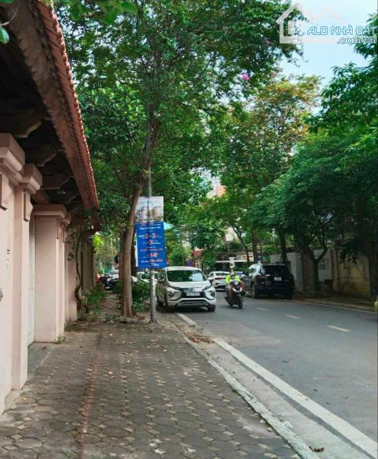 BÁN BIỆT THỰ ĐƠN LẬP – KĐT DỊCH VỌNG – TRỤC CHÍNH – VIEW CÔNG VIÊN - S= 307M2 - GIÁ 150 TỶ