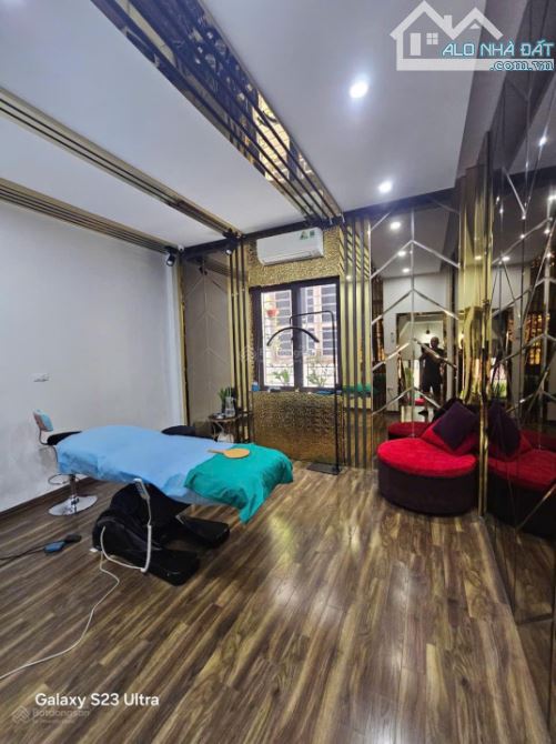 Siêu phẩm- Nguyễn Đổng Chi- Gara ô tô- KD- 40m2- 3PN. Giá 13 tỷ