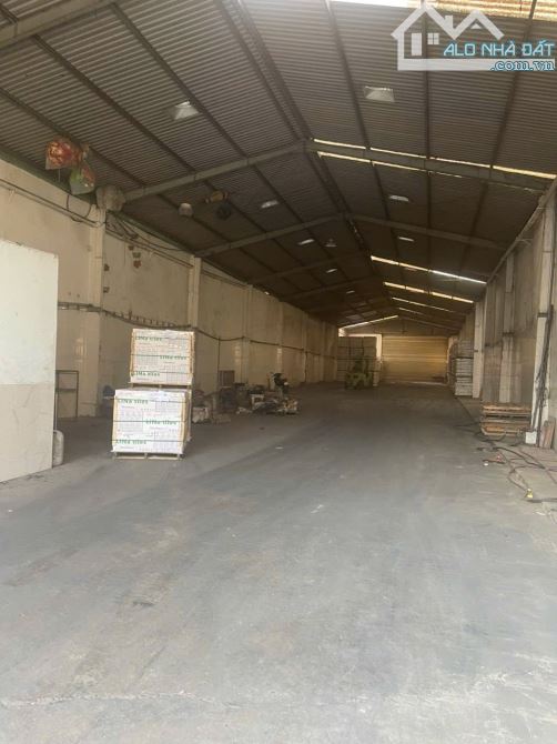 Bán nhà xưởng 800m2 ngay Quốc lộ 1 trung tâm Tp Biên Hoà