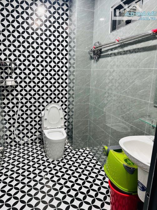 Bán nhà góc 2 mặt tiền Bình  Hòa - Vĩnh Cửu  + giá bán: 3 tỷ 750 + pháp lý: sổ riêng, thổ - 11