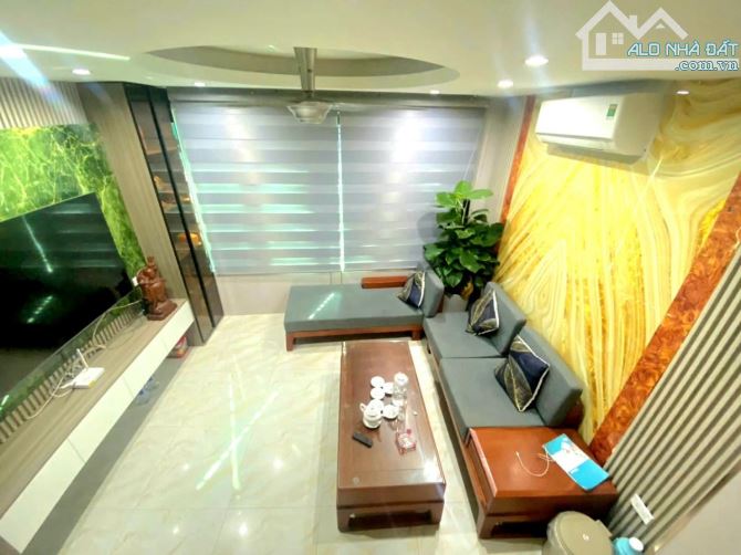 Xuân Đỉnh - Mặt ngõ thông - Kinh doanh - 5 t - Mt 3.8m -  12 .x tỷ ( thương lượng mạnh) - 1