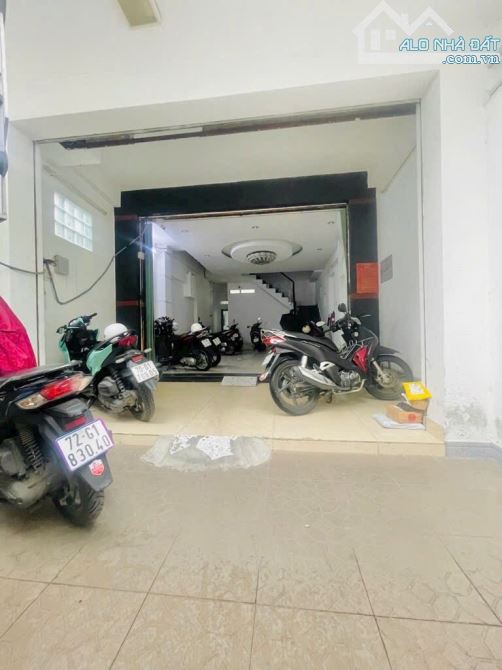 Bán CHDV 3Tầng (5 x 21) sổ NỞ HẬU, hẻm 5m, thu nhập 550tr/năm đường Hoàng Hoa Thám - 1