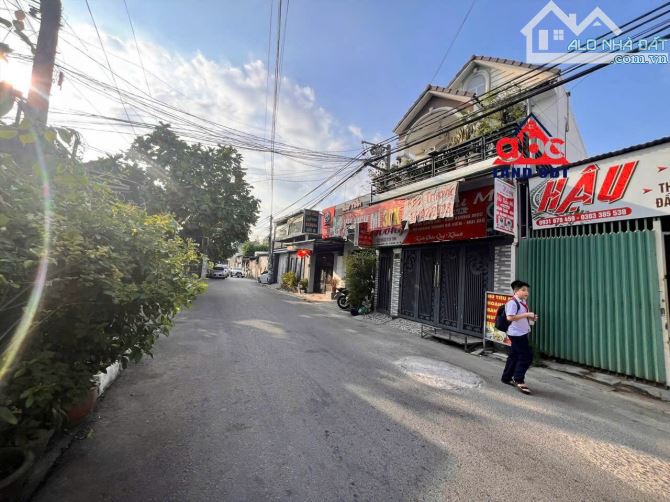 NP281 Chủ ngộp hạ giá 1 tỷ còn 5 tỉ 999 ( giá cũ 7tỉ) 🆘 BÁN ĐẤT tặng CĂN NHÀ CẤP 4 mặt ti - 1