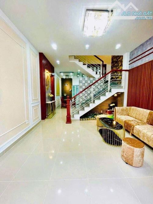 NHÀ 4 LẦU 4 PHÒNG NGỦ MỚI ĐẸP ĐẦY ĐỦ NỘI THẤT XỊN HẺM 417 QUANG TRUNG - 1