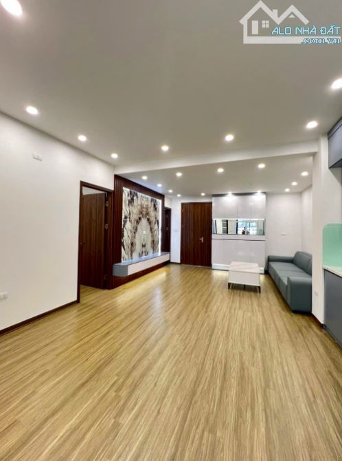 Bán HOA  HẬU  hh1 Dương  Đình  Nghệ, 2PN , 90M  sổ  đỏ, 5,6ty  nhà  thoángg, view  đẹp - 1