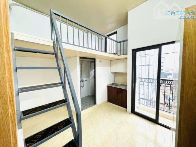 Bán Nhà Trọ  ngay Hồ Triều Khúc 65m 16 phòng full đồ gác xép giá 14.2 tỷ doanh thu 1 tỷ/ n - 1