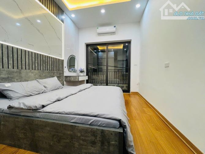 Siêu phẩm Cự Lộc 35m2 - 5T, mới đẹp, ngõ nông gần ô tô, giá 6.5 tỷ - 1