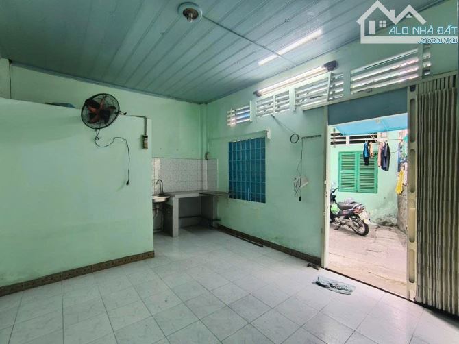 Rẻ Như Cho bán gấp nhà nhỏ giá xe máy điện cạnh Trường Sa 2tầng 44m2 2ty3 còn TL - 1