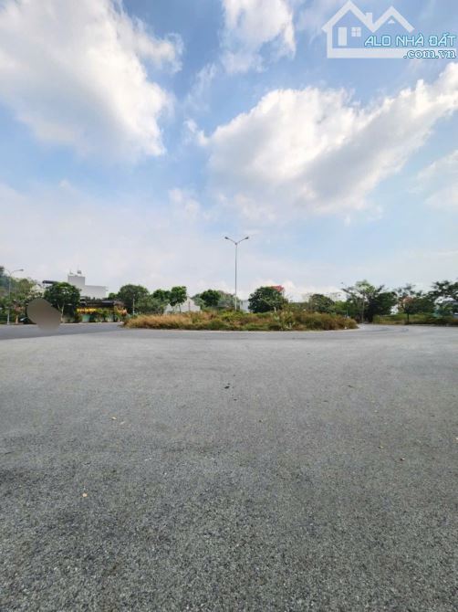 10Tỷ__204,5m2__Đất 3 mặt tiền, Ngay Vòng Xoay Lớn KDC Châu Thới, gần đường Quốc Lộ 1K 200m - 1