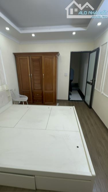 Cho thuê nhà riêng 4 tầng đủ tiện nghi ngõ chợ Khâm Thiên, Đê La Thành - 1