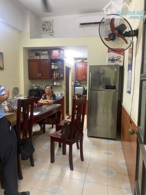 Bán nhà mặt đường Văn Chương, Đống Đa, tiện kinh doanh 4 tầng 54m2 giá 19.9 tỷ - 1