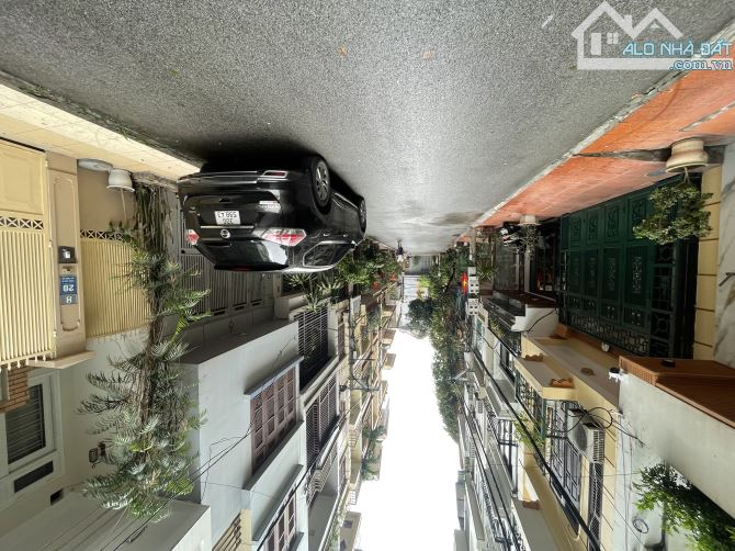 Bán Đất Mặt Phố Lô Góc 32 Tỷ 90m MT 5,8m Vỉa Hè Ô Tô Tránh Kinh Doanh Đường 800A Cầu Giấy - 1