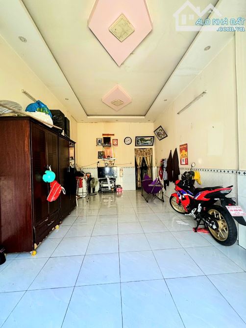 ( 2.8 TỶ ) NGAY NGÃ 3 HỒNG CHÂU 🟩🟨🟥 LÊ LỢI HÓC MÔN _ 61M2 đủ SHR SỔ VUÔNG A4   📍 NGÃ 3 - 1