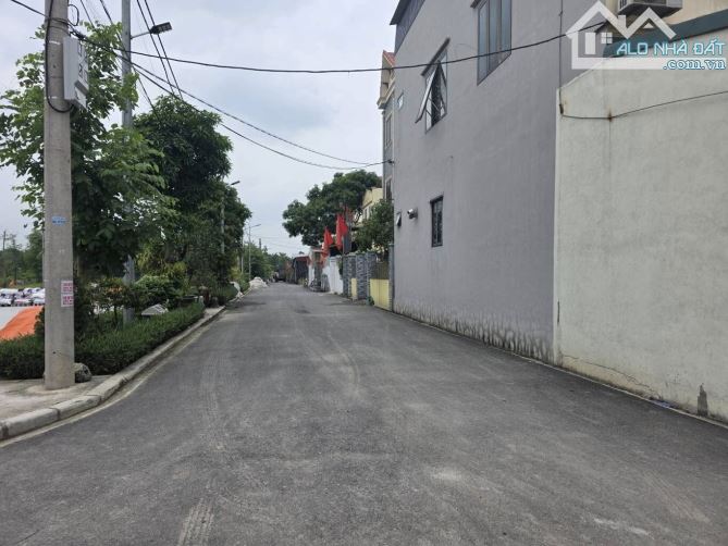ĐẤU GIÁ ĐƯỜNG NHẠN XUÂN NỘN,  2 MẶT ĐƯỜNG THOÁNG - VỈA HÈ Ô TÔ TRÁNH, - 1