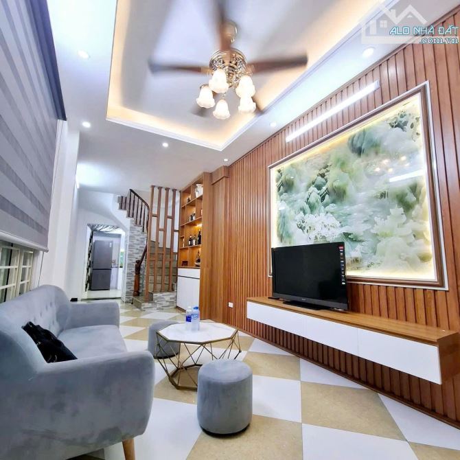 Trương Định, 3 thoáng, ngõ 3 gác nông, thông tứ tung, DT 39m2, mt 4,8m, chỉ 6,35 tỷ - 1