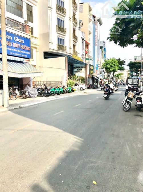 bán toà nhà trung tâm quận 3 dt: 9x28 kc:hầm 8 tầng hdt:250tr/tháng giá:105 tỷ - 1